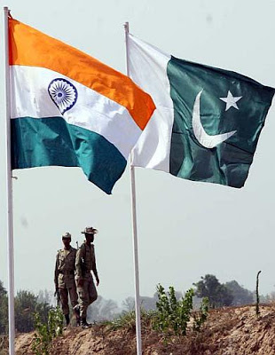 Description: http://4.bp.blogspot.com/-JtaivghwKB8/UgpqUCPlPWI/AAAAAAAAEHY/bxWmxFUDADA/s400/india-pakistan+flags+soldiers.jpg