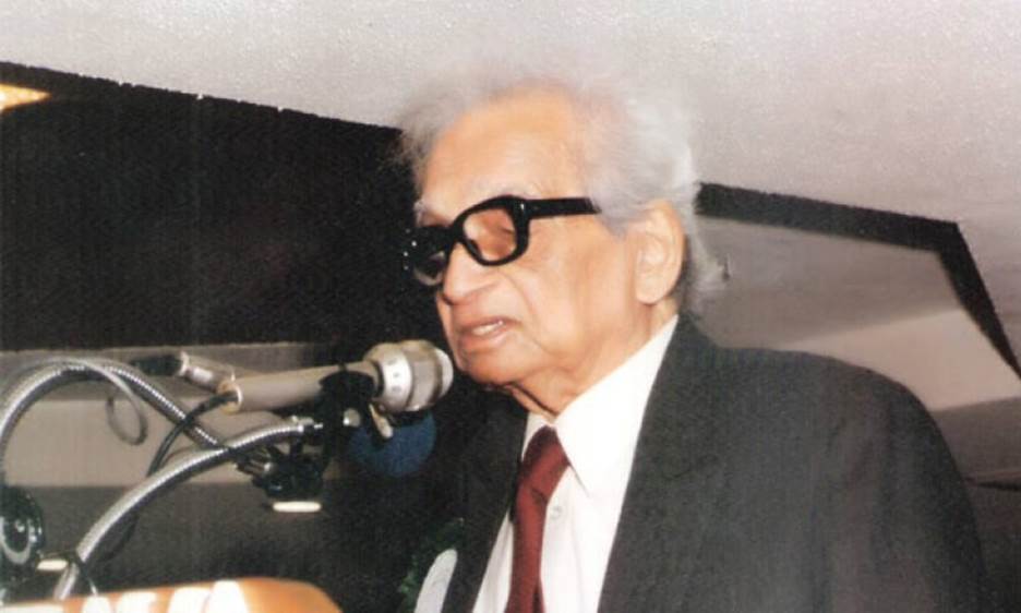 Dr Salimuzzaman Siddiqui was a leading organic scientist, who established the Pakistan National Science Council and later the Hussain Ebrahim Jamal Research Institute of Chemistry. - Photo: Dawn Archives
