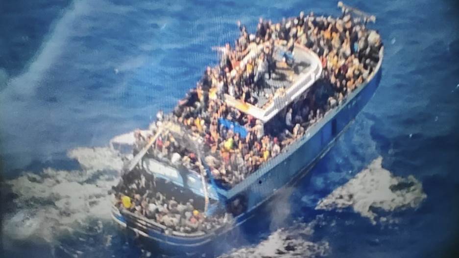Pakistanis on boat that sank off Greece, killing dozens of migrants, were  ordered below deck: report | Fox News