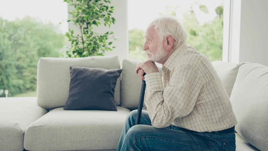 5 Dangers Seniors Face When Living Alone - Vitality Senior Living