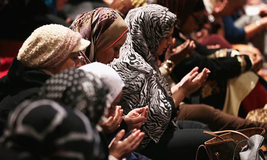 Muslims participate in a Friday prayer November 14, 2014 at the National Cathedral in Washington, DC.—AFP