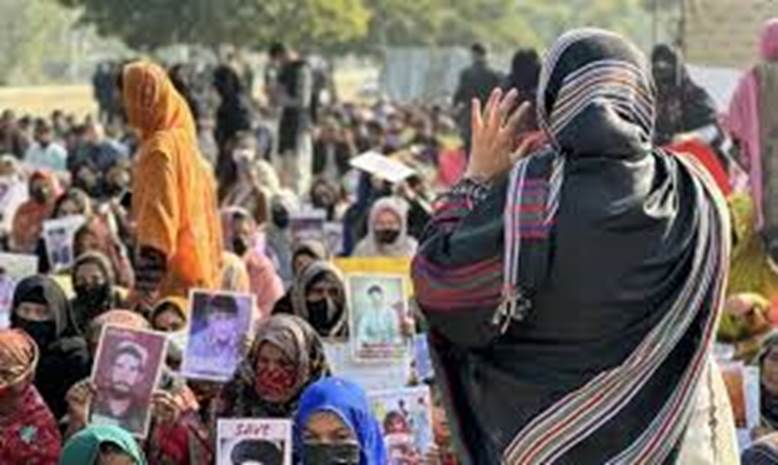 Baloch activists seek protesters' release within 3 days - Newspaper -  DAWN.COM