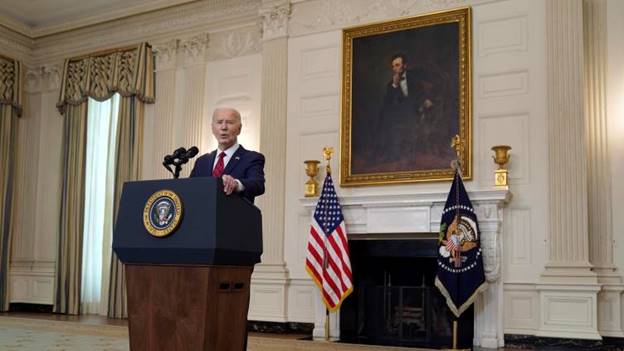 Biden signs package for Ukraine, Israel aid