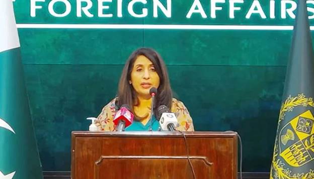 Foreign Office Spokesperson Mumtaz Zahra Baloch addresses a press conference. — Radio Pakistan/File