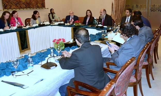 Commerce Minister Jam Kamal Khan meets with US Chamber of Commerce and the US-Pakistan Business Council (USPBC), May 6, 2025. — PID
