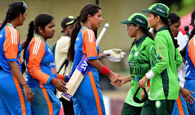 India and Pakistan blind women show spirit of cricket with handshakes