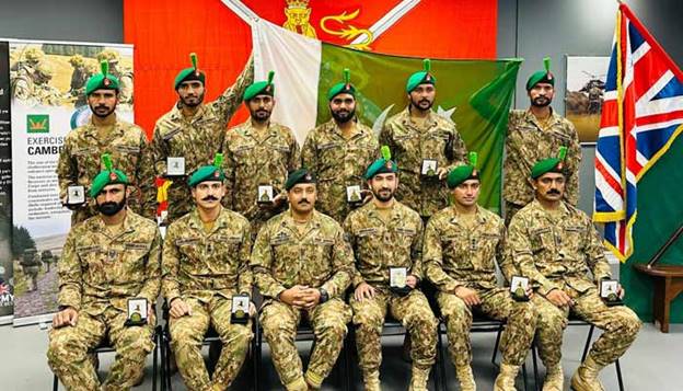Pakistan Army team poses after wining 2025 Excercise Cambrian Patrol in Wales, October 13, 2025. &mdash; ISPR
