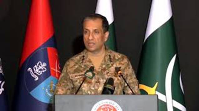 DG ISPR confronts journalist over ...